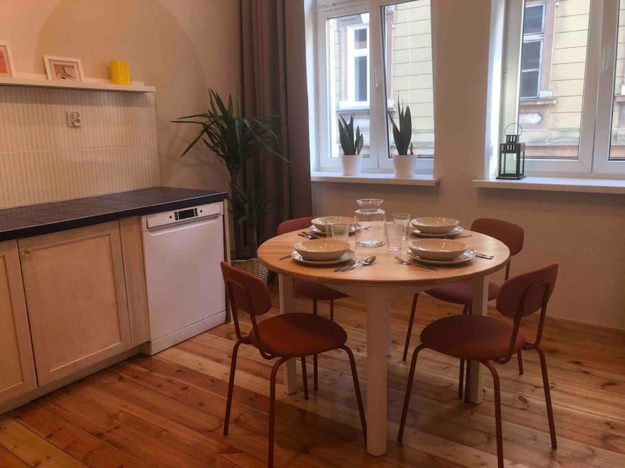 Appartement Zachod Slonca Nad Wisla à Cracovie Extérieur photo